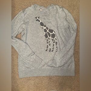 Bass Gray Sweater with Giraffe Graphic